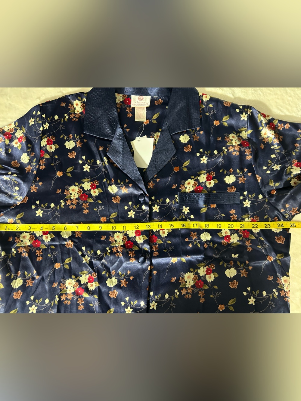 Chance Encounters Women's Floral Silky Button Front Pajama Top Navy Floral Sz 1X - Picture 6 of 13